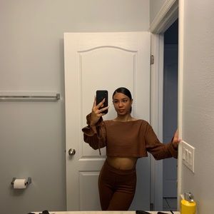 Meet your Posher, Mia